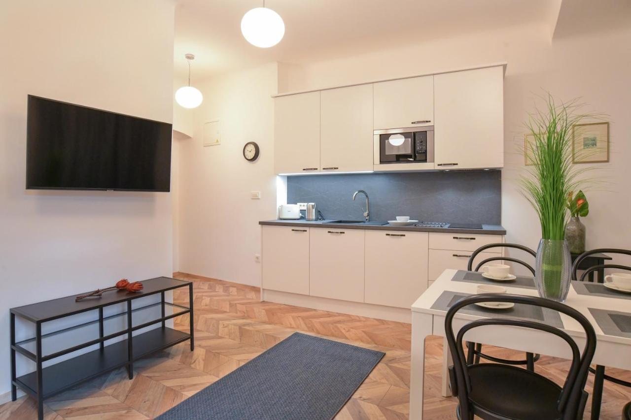 Vila Selena Apartman Ljubljana Kültér fotó